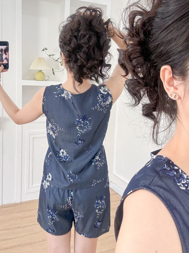 Đồ bộ đùi thiết kế nút chéo hoa Ly