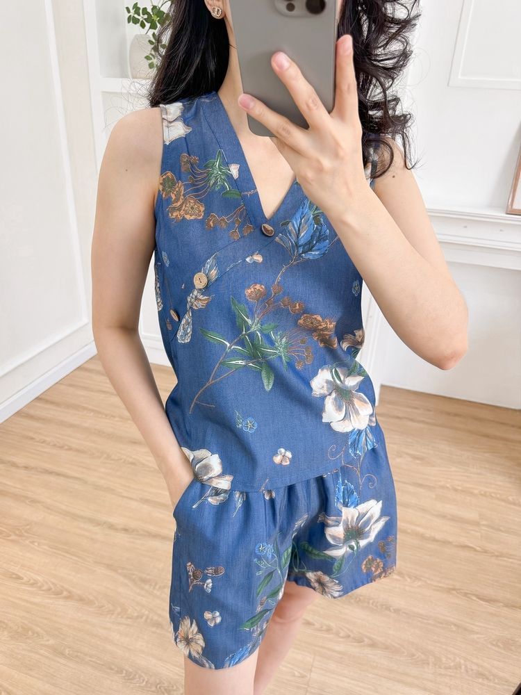 Đồ bộ đùi thiết kế nút chéo hoa Lan