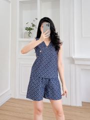 Đồ bộ đùi thiết kế nút chéo hoa hồng nhỏ