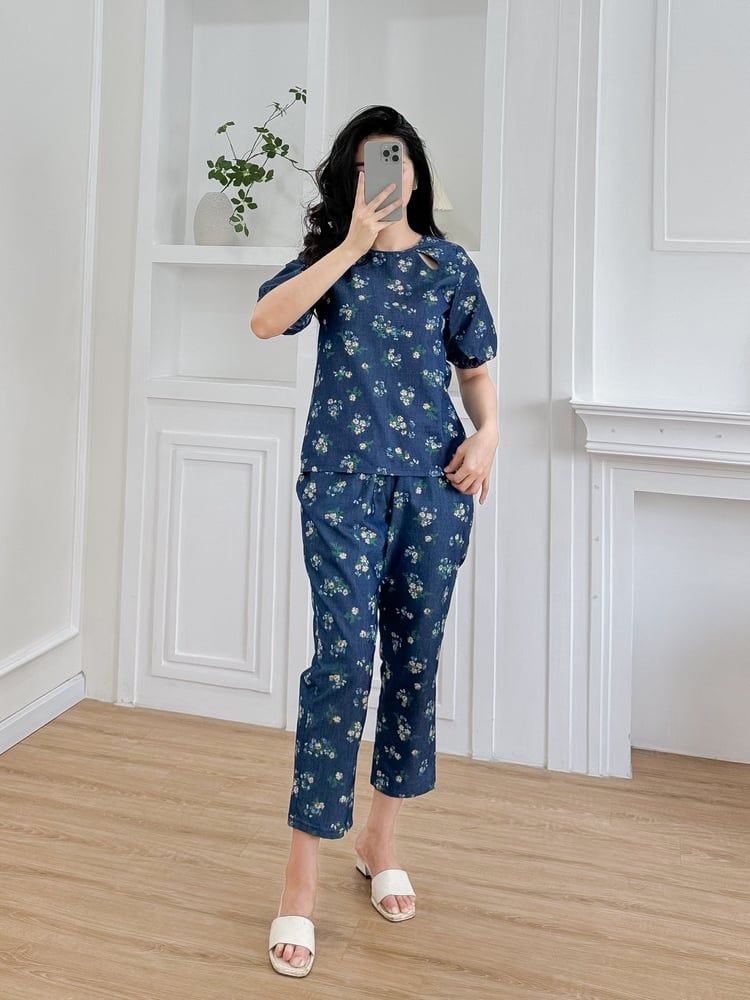 Đồ bộ dài thiết kế cổ giọt nước hoa hồng xanh