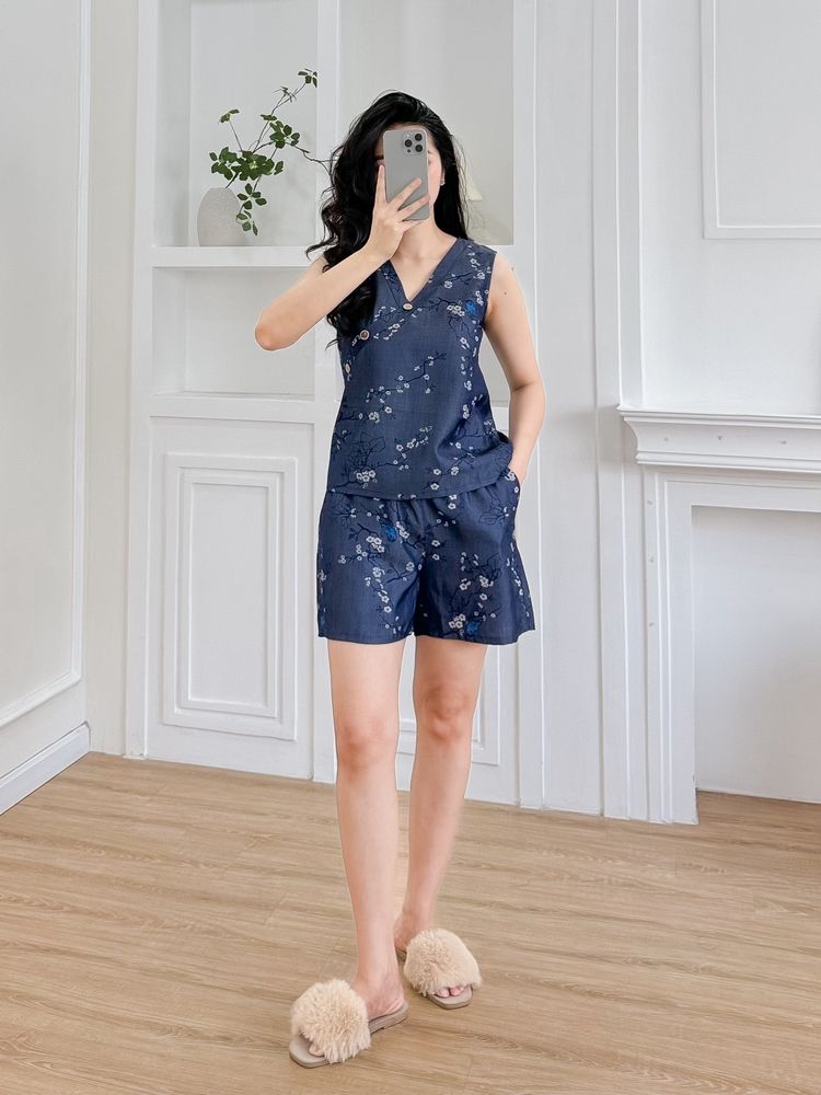 Đồ bộ đùi thiết kế nút chéo chim én mùa xuân