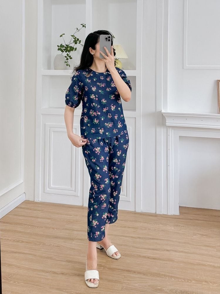 Đồ bộ dài thiết kế cổ giọt nước hoa ngũ sắc