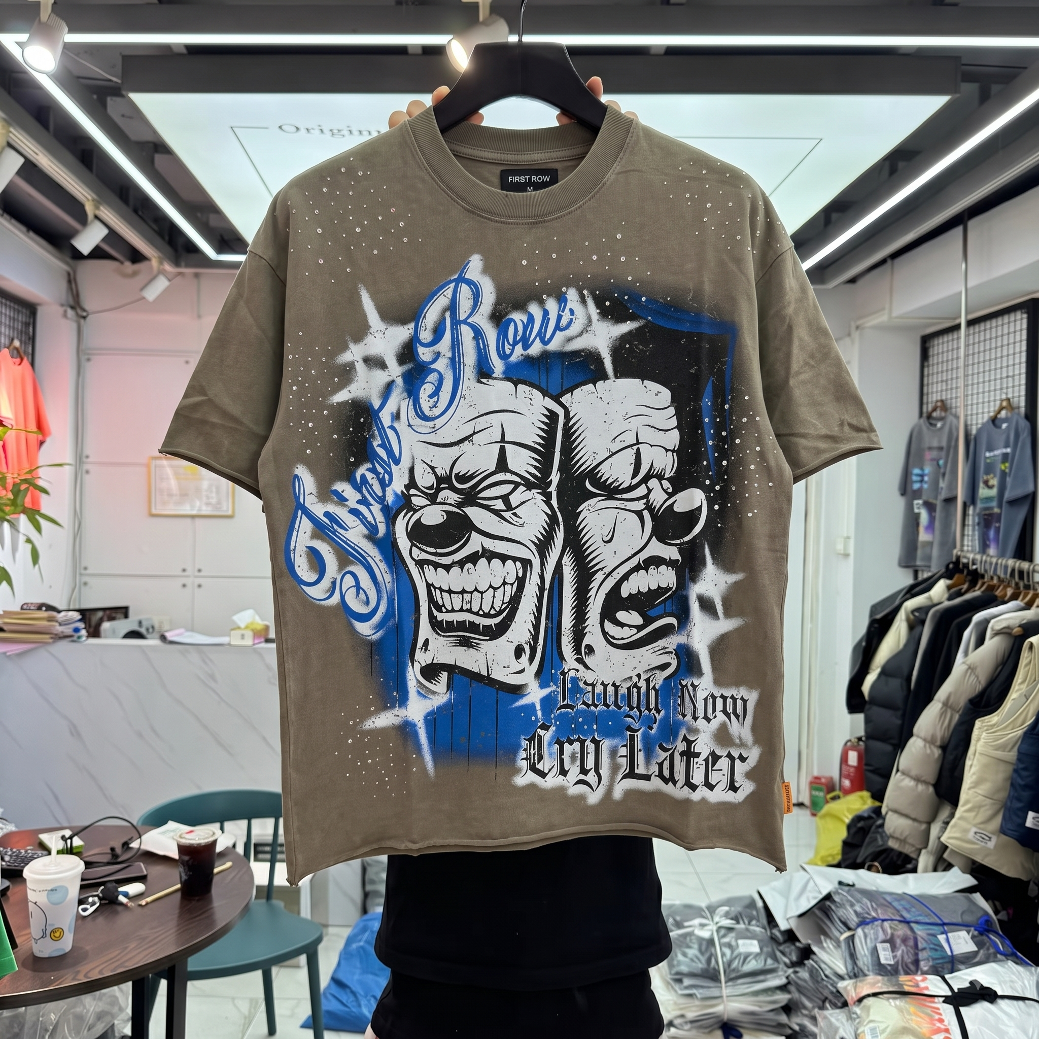 FK®️| ÁO THUN NGẮN TAY CỔ TRÒN COTTON IN HÌNH KTS ĐÍNH ĐÁ F529