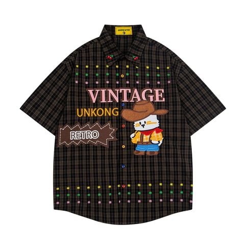 WES®️| ÁO KHOÁC SƠ MI NGẮN TAY KẺ CARO THÊU HỌA TIẾT HOẠT HÌNH RETRO UNISEX 8006