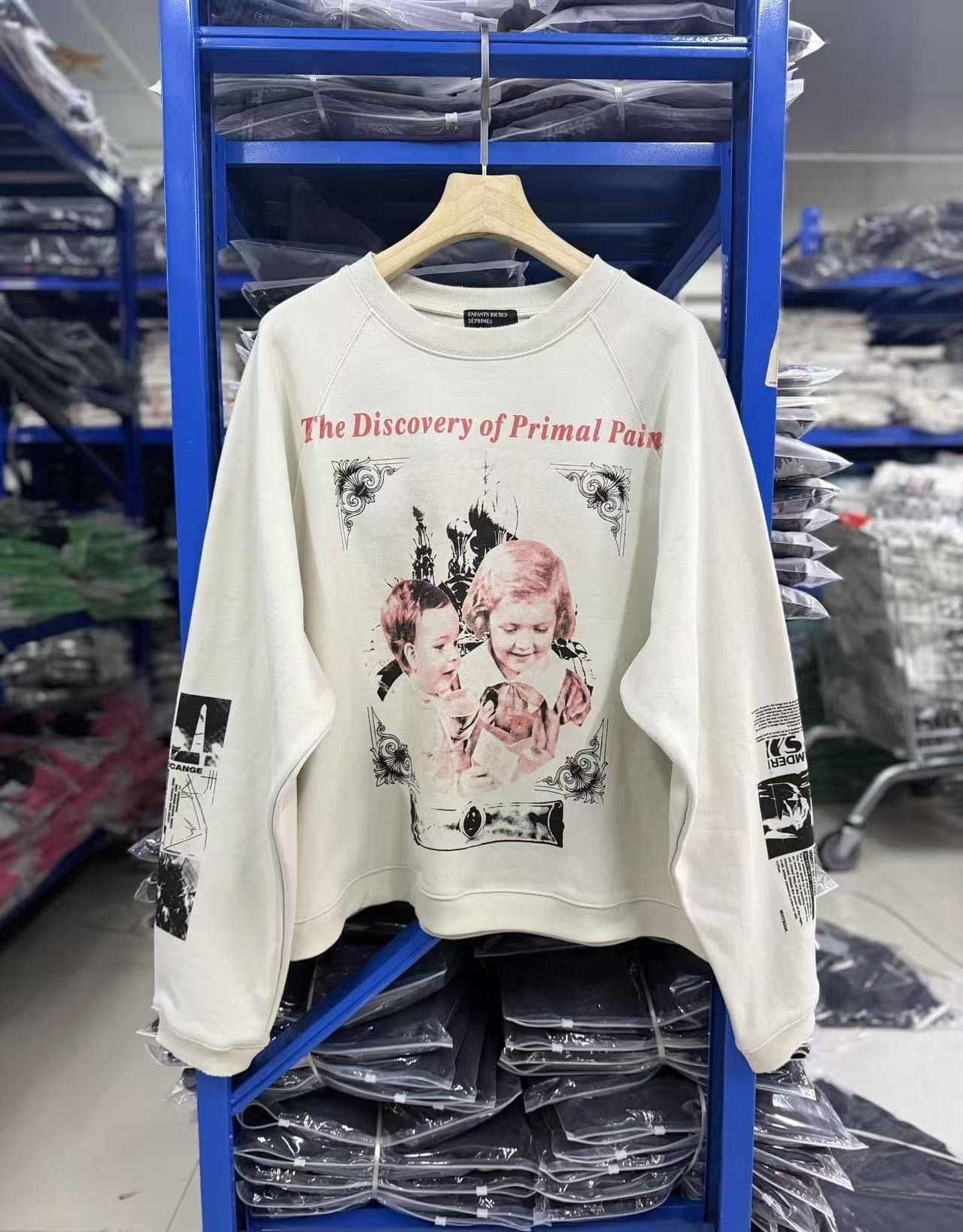 FK®️| ÁO SWEATER NỈ WASH IN KTS LÀM RÁCH UNISEX INF E7002