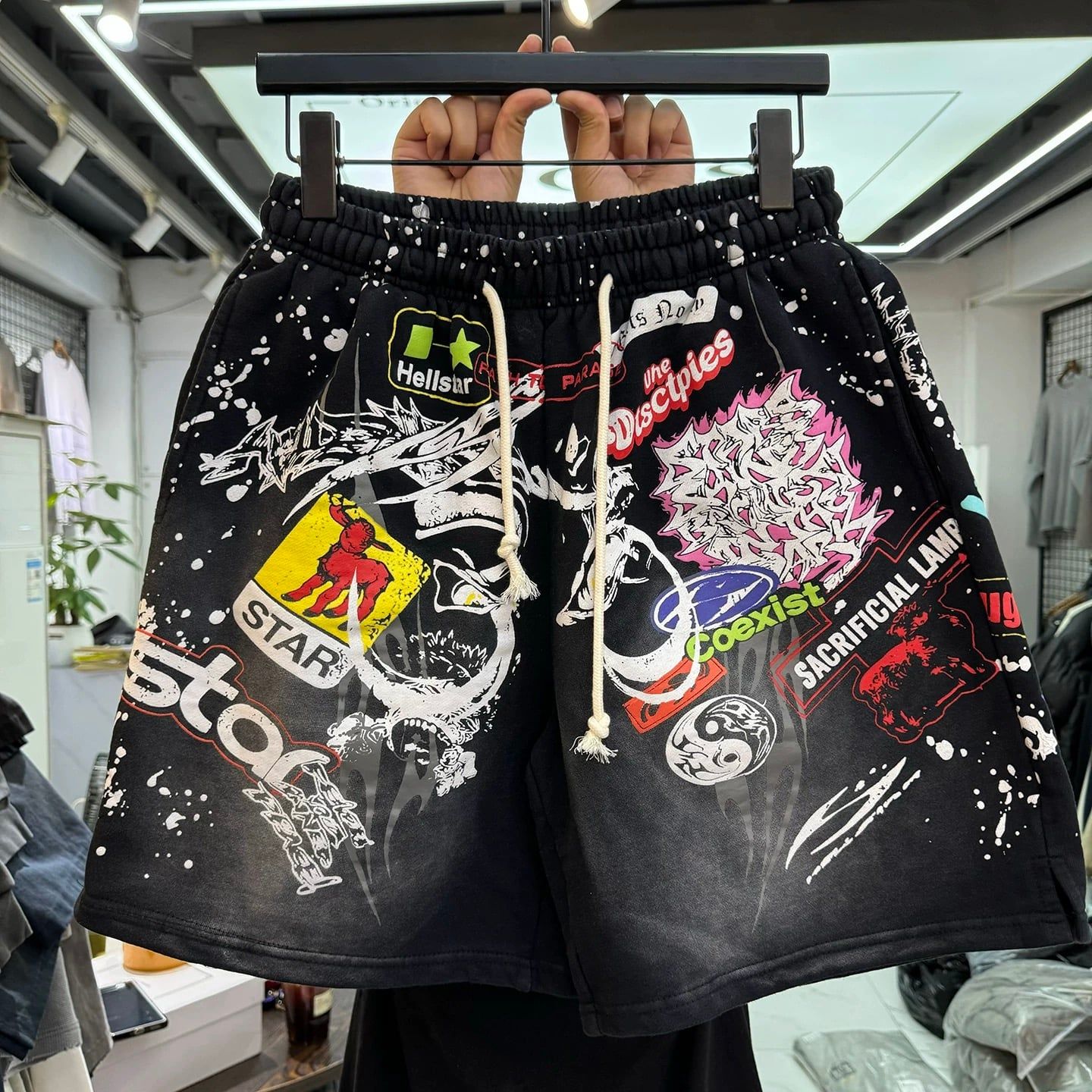 FK®️| QUẦN NGẮN  CHẤT NỈ WASH GRAFFITI FK SH01