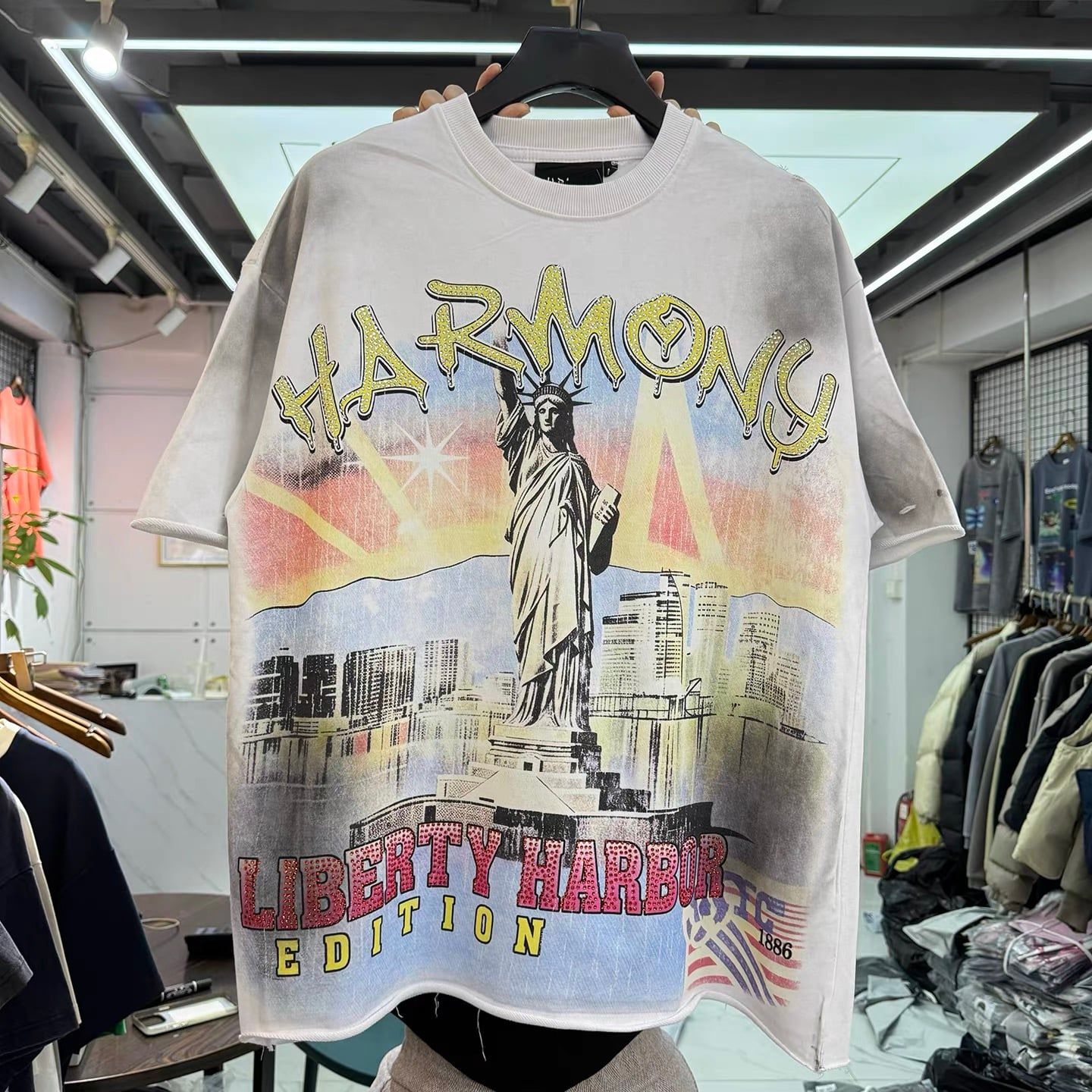 FK®️| ÁO THUN NGẮN TAY CỔ TRÒN COTTON IN HÌNH KTS ĐÍNH ĐÁ  FK05