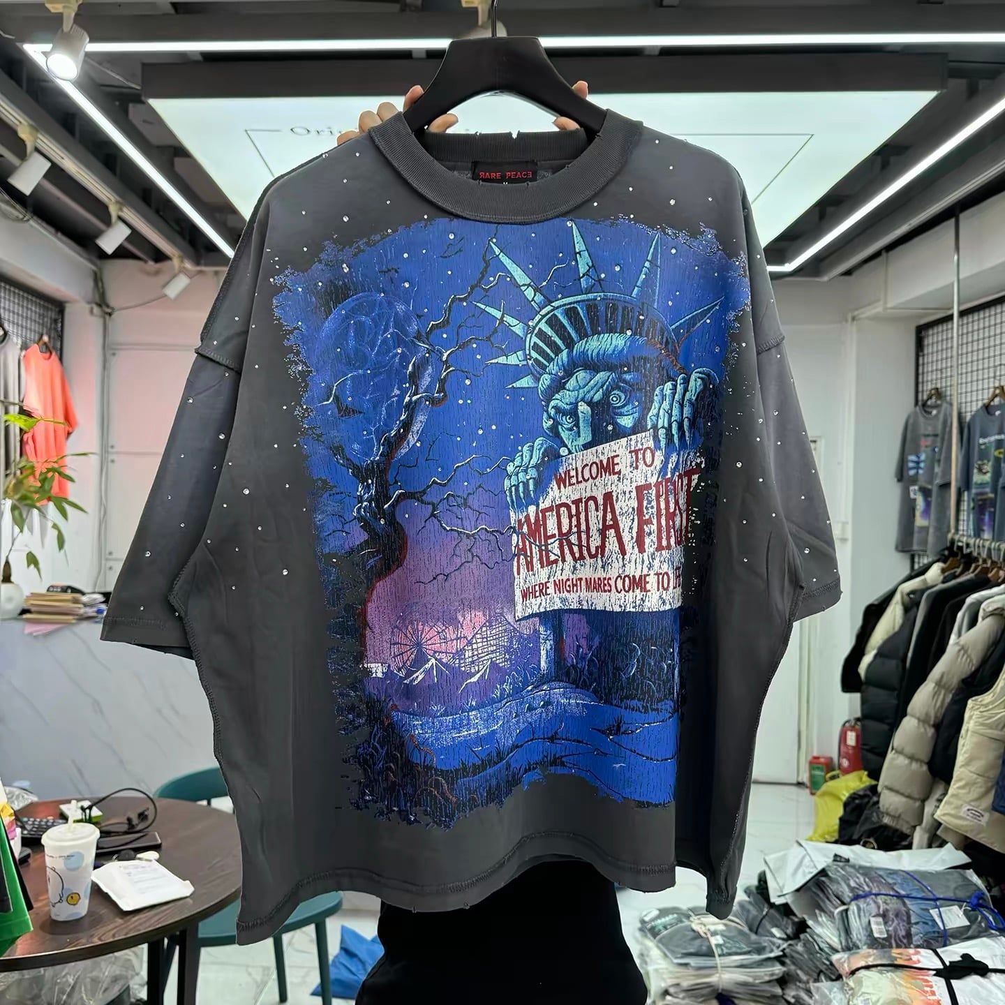 FK®️| ÁO THUN NGẮN TAY CỔ TRÒN COTTON IN HÌNH KTS ĐÍNH ĐÁ FK59