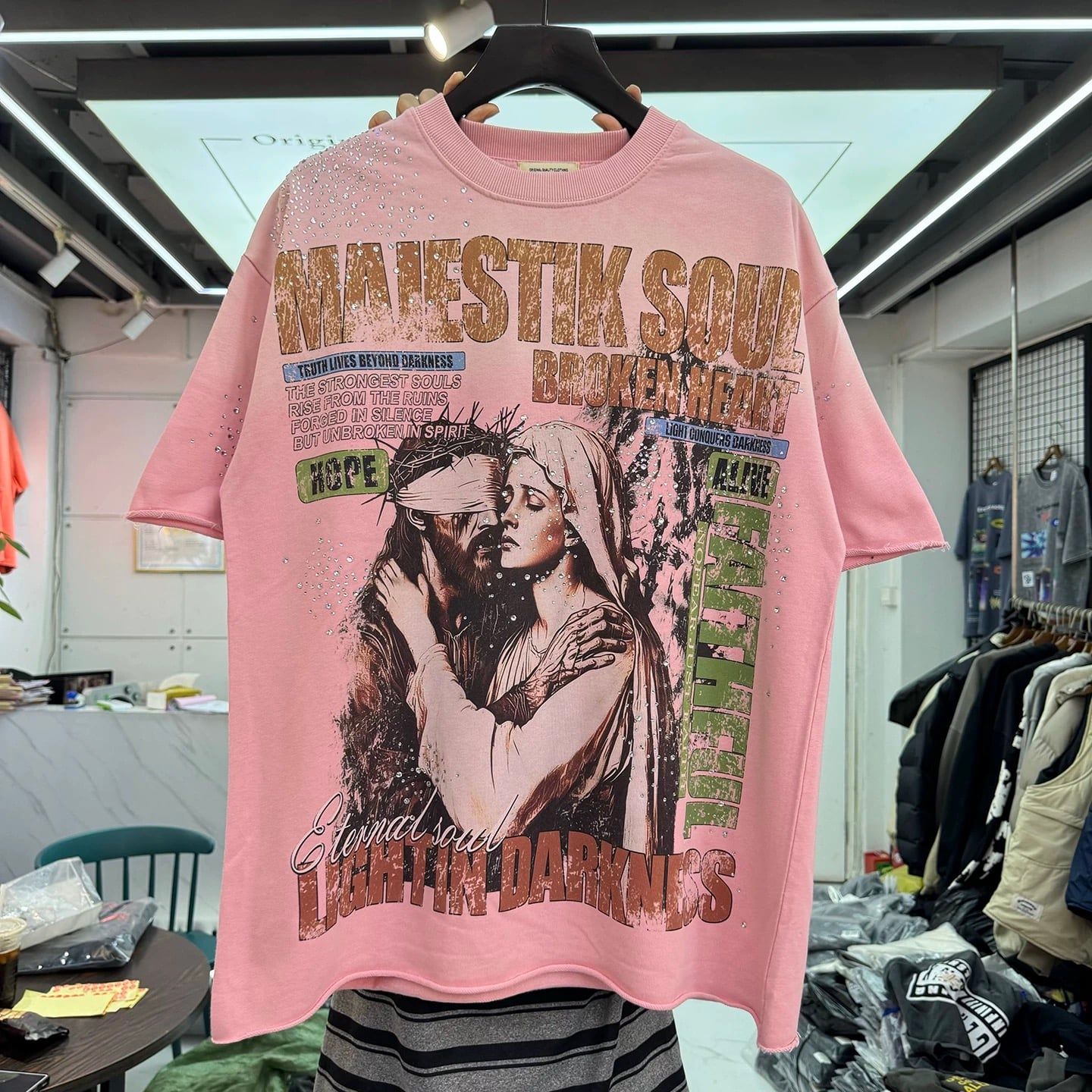 FK®️| ÁO THUN NGẮN TAY CỔ TRÒN COTTON IN HÌNH KTS ĐÍNH ĐÁ FK06