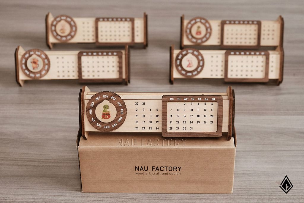 Lịch vạn niên form ngang - In hình theo yêu cầu