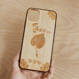 ốp lưng gỗ khắc laser Nau Factory