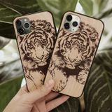 ốp lưng gỗ khắc laser Nau Factory