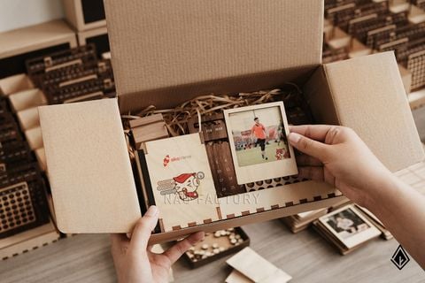 Set tranh gỗ mini và lịch vạn niên | Quà tặng tri ân sang trọng