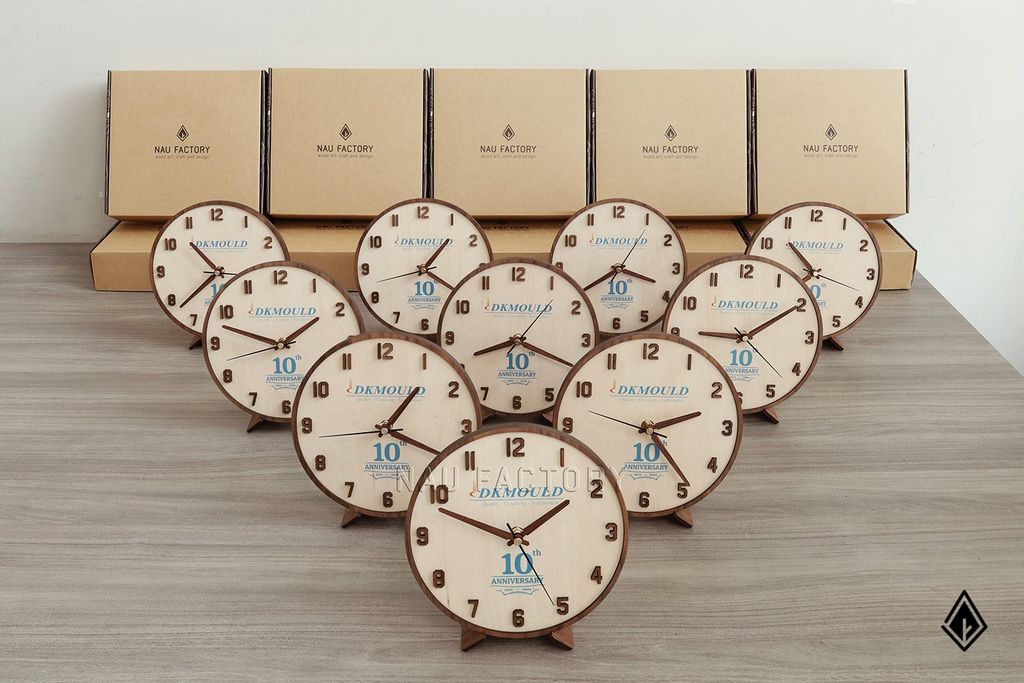 Đồng hồ gỗ in logo | Gỗ Beech phối Walnut