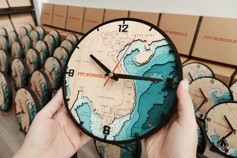 Đồng hồ gỗ 3D Bản đồ Việt Nam | Phiên bản để bàn đặc biệt