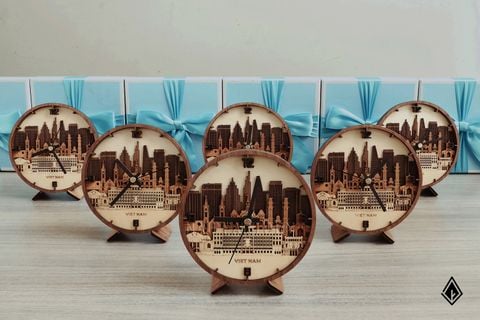 Đồng hồ gỗ Skyline | Hộp đựng thiết kế theo yêu cầu