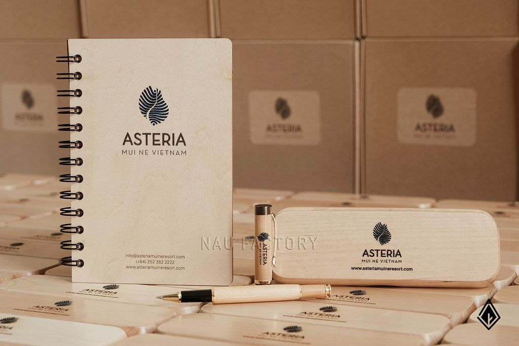 Set sổ, bút và hộp bút gỗ Maple | Đóng gói hộp quà theo yêu cầu