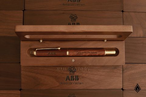 Set bút & hộp bút gỗ Walnut | Làm theo yêu cầu
