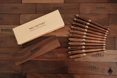 Set bút & hộp bút gỗ Walnut | Khắc logo