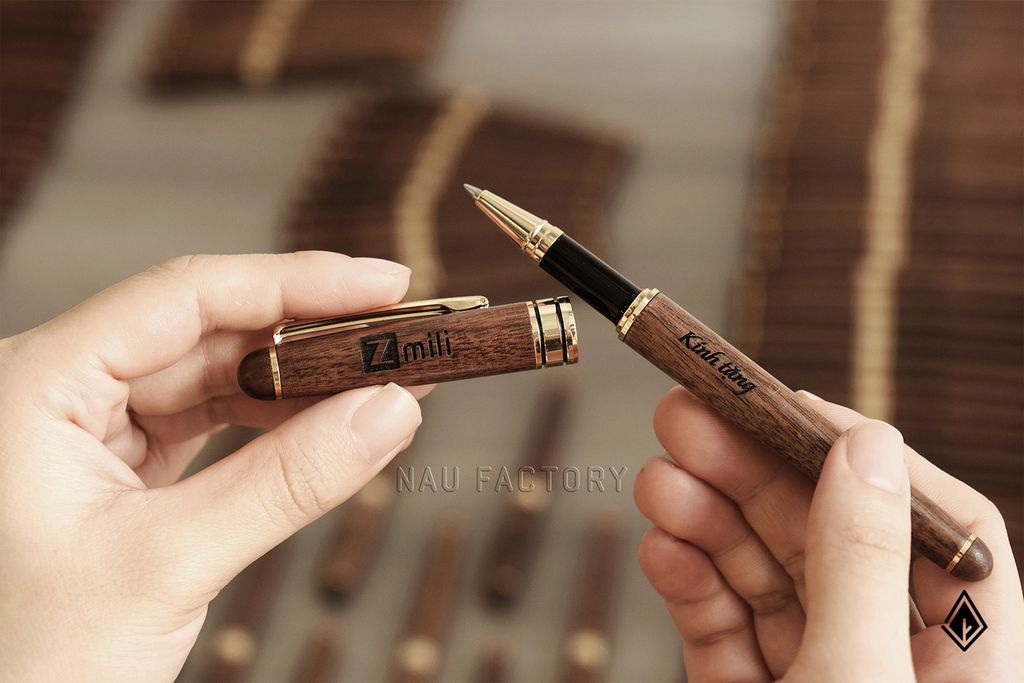 Bút gỗ Walnut | Khắc laser theo yêu cầu