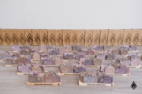 Lịch đám mây | In logo lên đế gỗ Maple nguyên khối