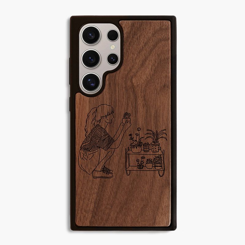 Cô gái trồng cây