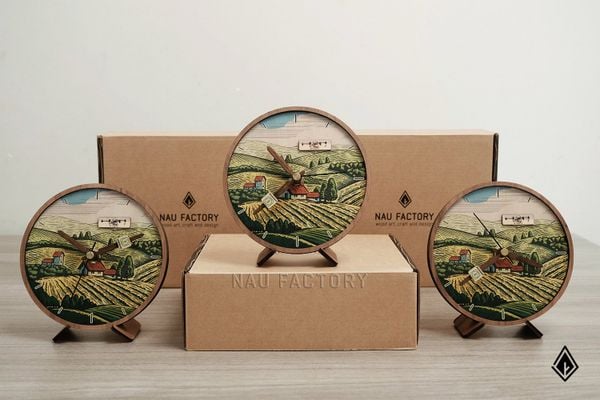 Đồng hồ gỗ để bàn | Thiết kế hình in và kim theo yêu cầu