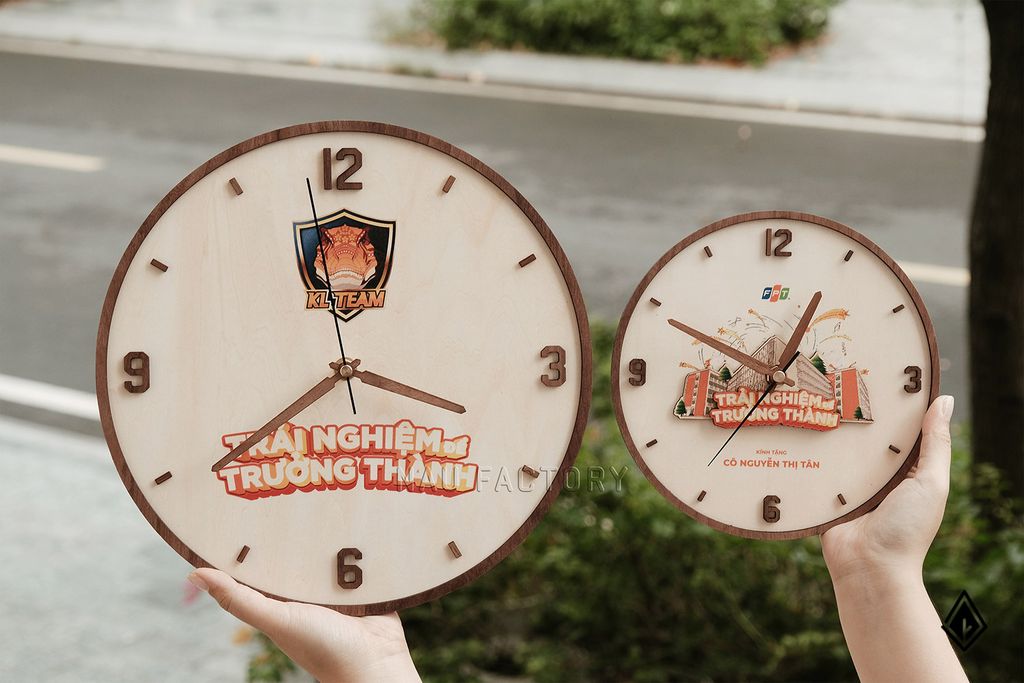 Đồng hồ gỗ tùy chỉnh 3D | Cắt dán nổi & in UV nổi bật