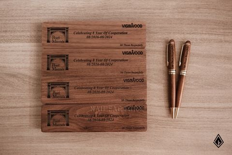 Set bút và hộp bút gỗ Walnut | Kết hợp khắc logo và tên cá nhân