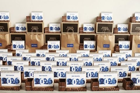 Lịch gỗ Walnut đa năng | Tên doanh nghiệp cắt nổi 3D