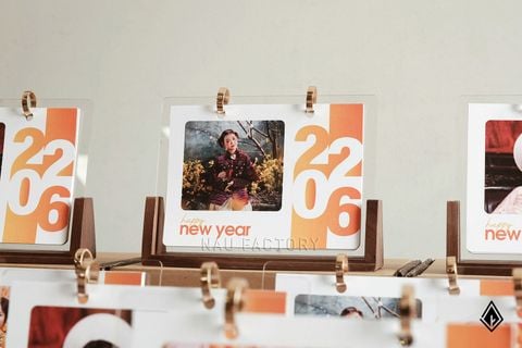 Lịch gỗ chữ U | Cá nhân hóa hình ảnh theo yêu cầu