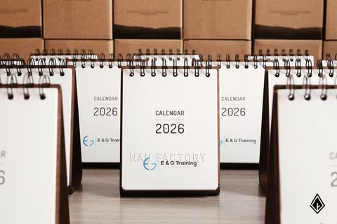 Lịch gỗ chữ A Minimalism | In tên & logo doanh nghiệp