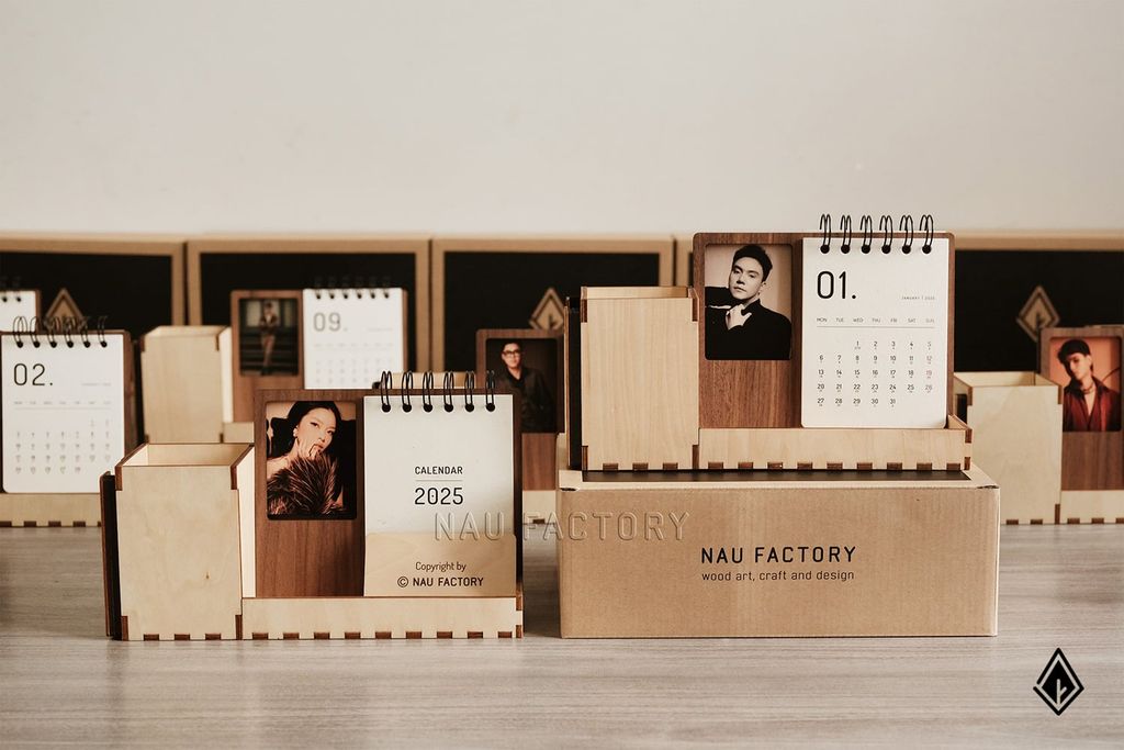 Lịch gỗ khung ảnh | Hình ảnh in UV sắc nét