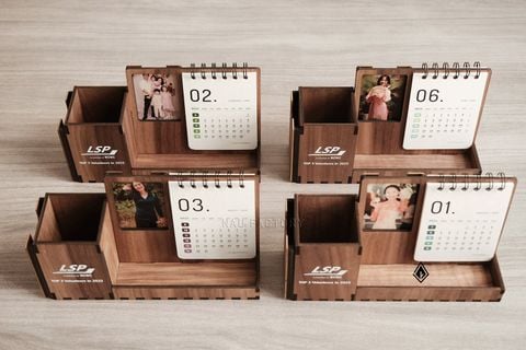 Lịch gỗ khung ảnh | Lưu giữ dấu ấn thương hiệu cùng người đồng hành
