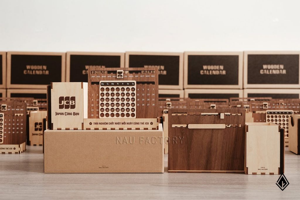 Lịch gỗ vạn niên | In logo, slogan theo yêu cầu