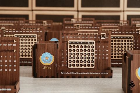 Lịch gỗ vạn niên | Tùy chỉnh thiết kế theo yêu cầu