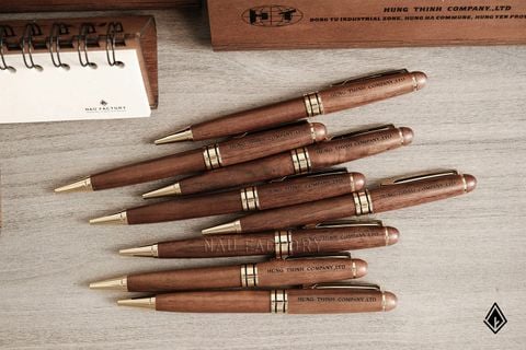 Bút gỗ Walnut | Khắc tên thương hiệu