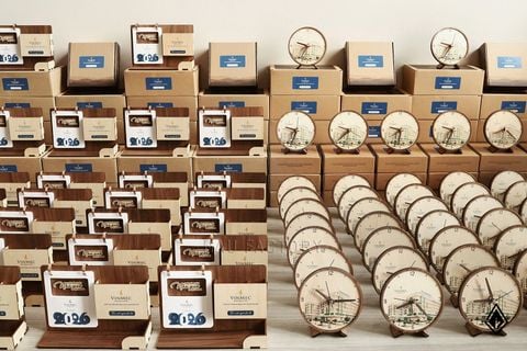 Set lịch khay bút và đồng hồ gỗ | Quà tặng tri ân chuyên nghiệp