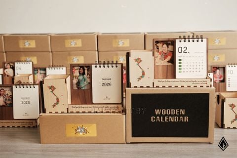 Lịch gỗ khung ảnh | Món quà cá nhân hoá lưu giữ khoảnh khắc