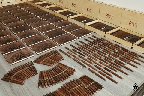 Sổ tay và bút gỗ Walnut | In/khắc trống đồng và logo theo yêu cầu