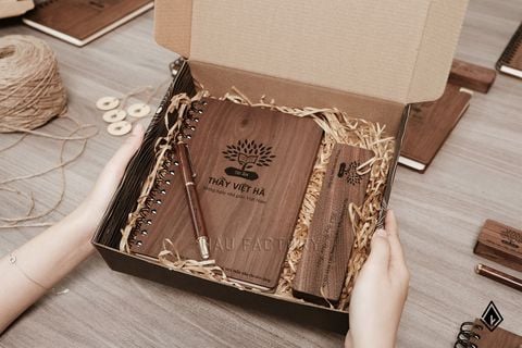 Set sổ, bút & hộp bút gỗ Walnut | Quà tặng tri ân ngày Nhà giáo