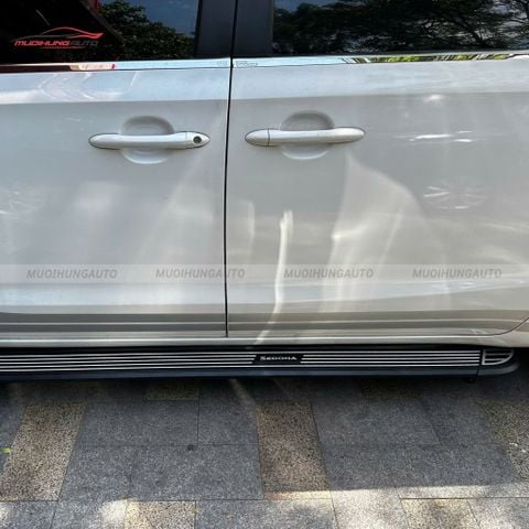 Bệ bước chân Kia Sedona 2015