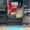 Bệ Bước Điện Toyota Alphard 2026