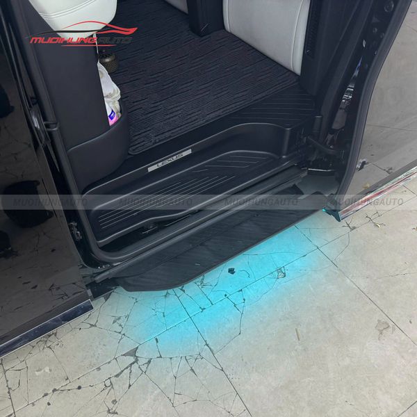 Bệ Bước Điện Lexus LM350