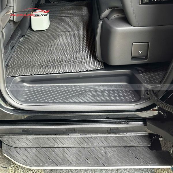 Bệ Bước Điện Lexus LM500h