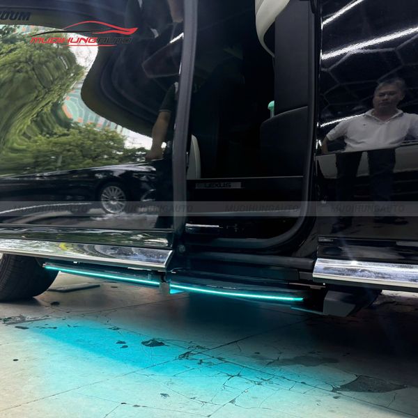 Bệ Bước Điện Lexus LM350