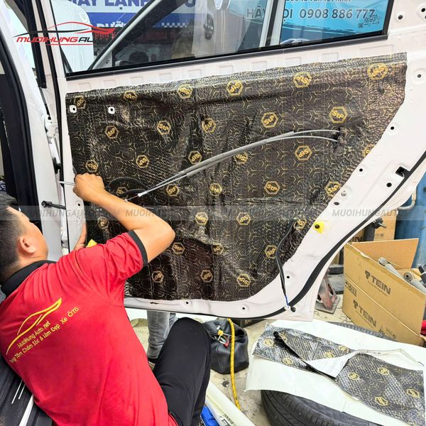 Cách Âm Cửa Xe Kia Carens 2026