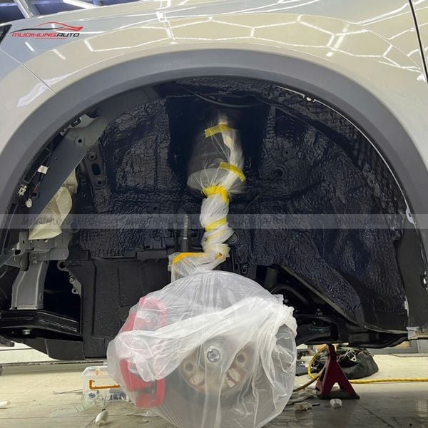 Cách Âm Hốc Bánh Jaecoo J7 2026