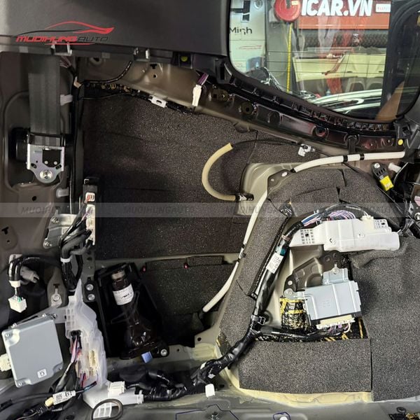 Cách Âm Cốp Xe Toyota Land Cruiser LC300 2024