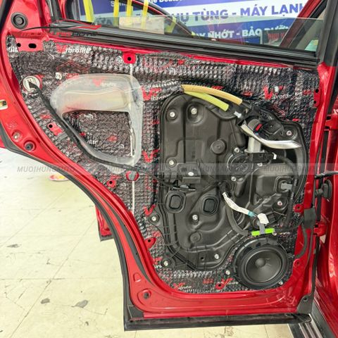 Cách âm cửa xe hơi Mazda CX-5 2022